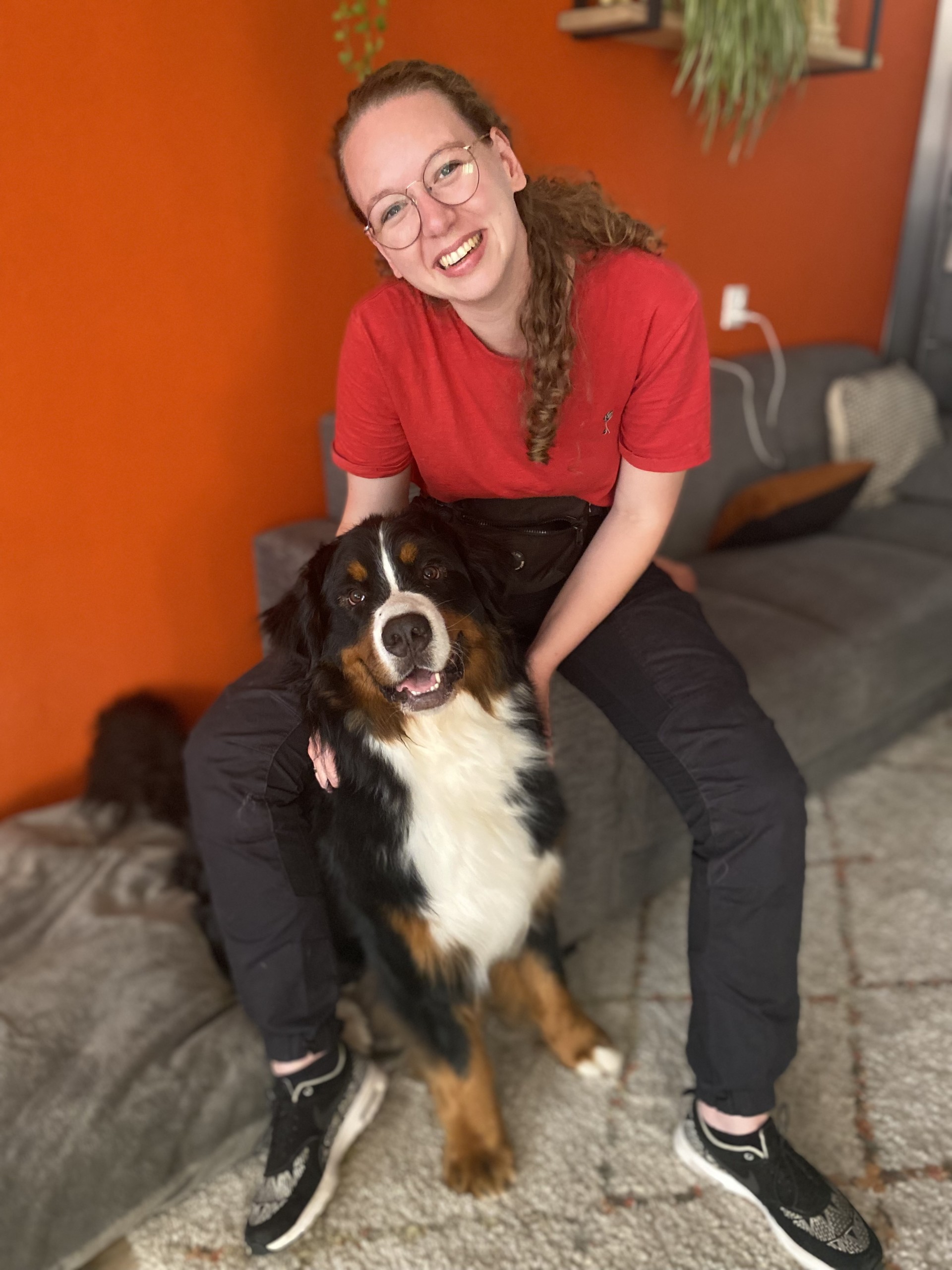 VSA certified dog trainer Esmé Meester with Otis